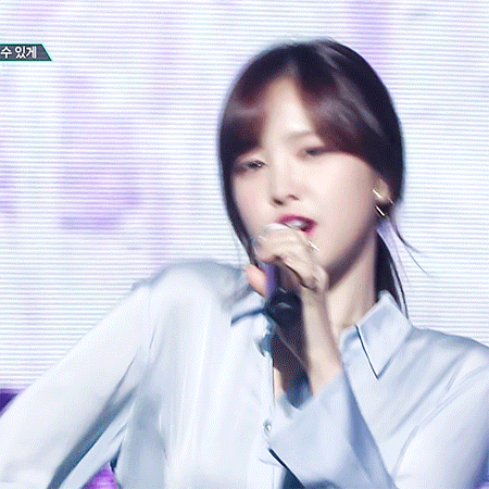 앞머리를 내린 손나은