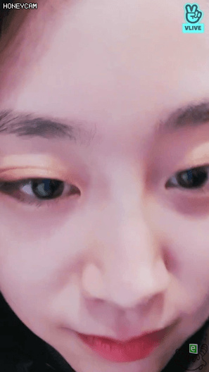 지수 : 전 이렇게 생겼습니다