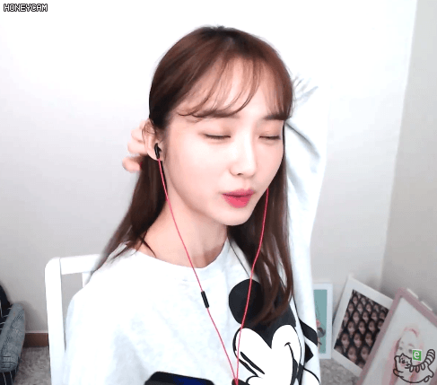 새 마이크 설치 윤태진