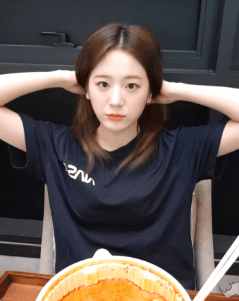 프로미스나인 귤먹방