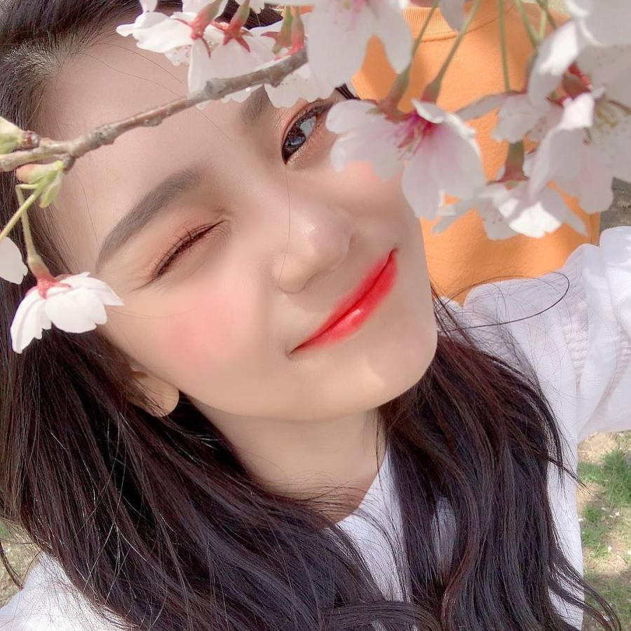 몰라보게 정변한 엄지
