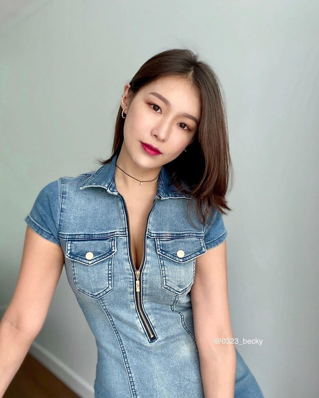 건강미 넘치는 운동하는 회사원