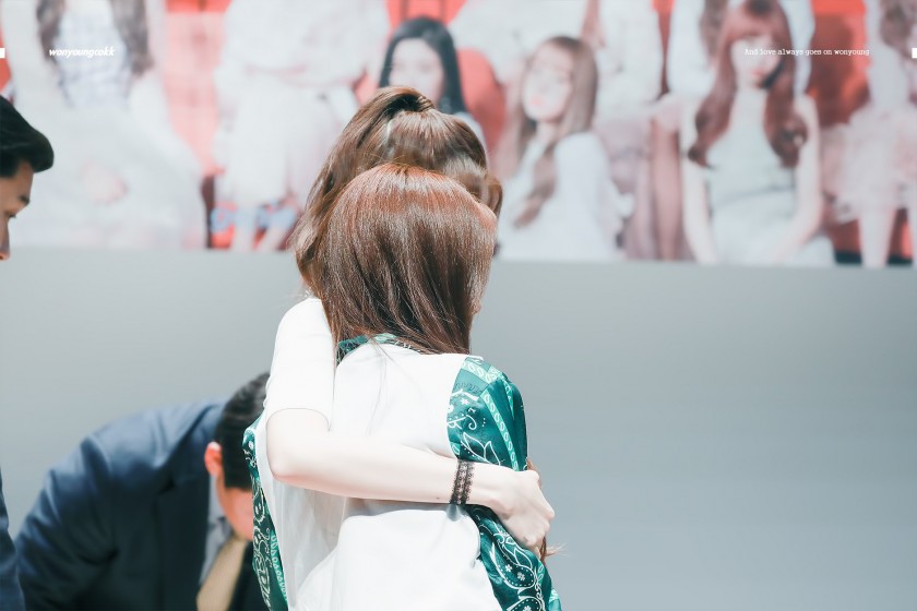 권은비 단체사진 장원영