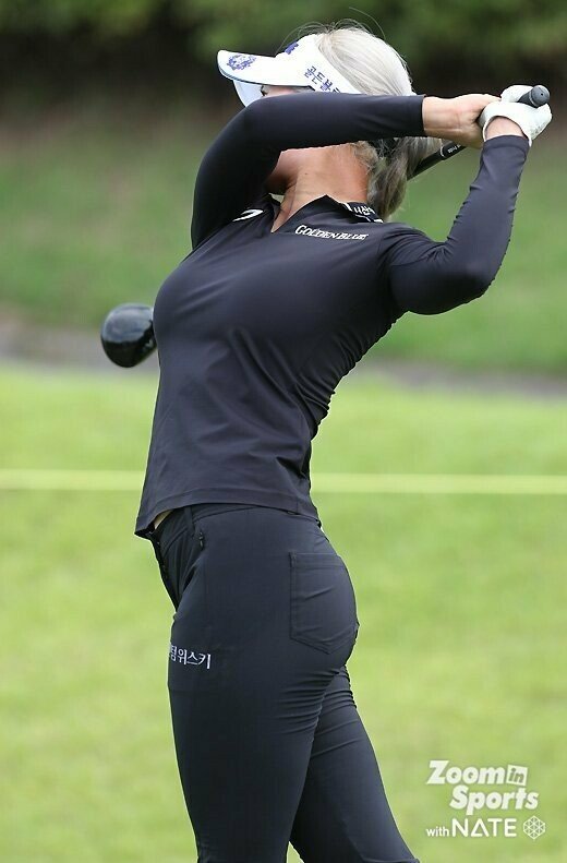 골프는 취미로 하신다는 유현주 프로