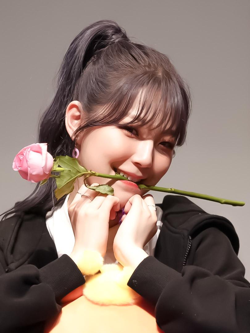 프로미스나인 백지헌