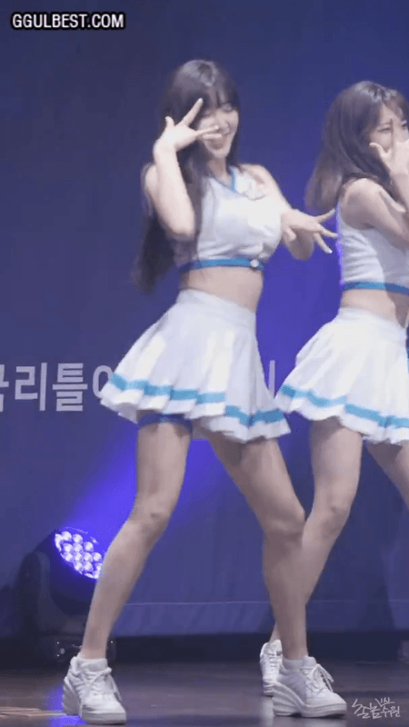 흰테니스치마 안지현