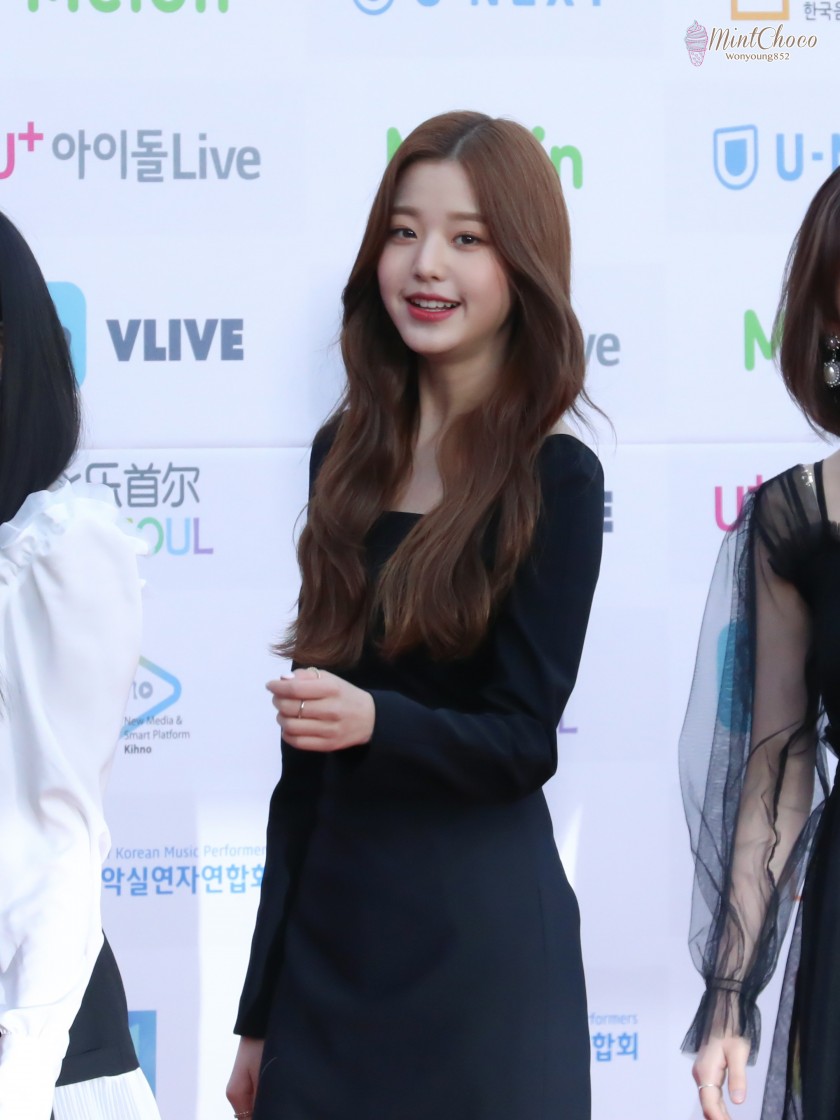 권은비 단체사진 장원영