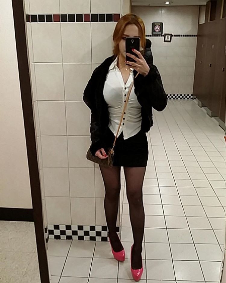 압도적인 블라우스 핏