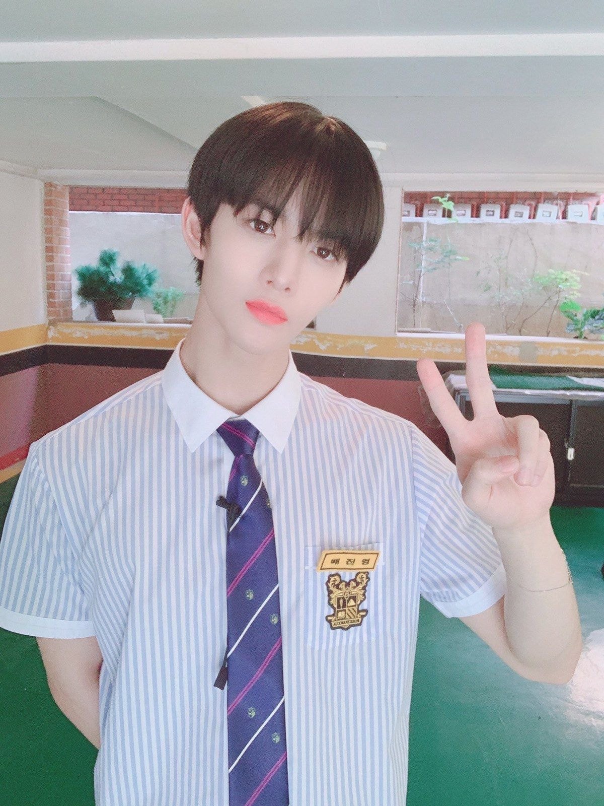 워너원 배진영 교복핏 비율 쩌내