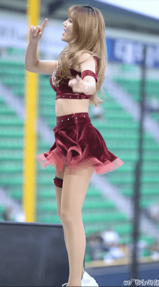 정유민 치어리더.gif