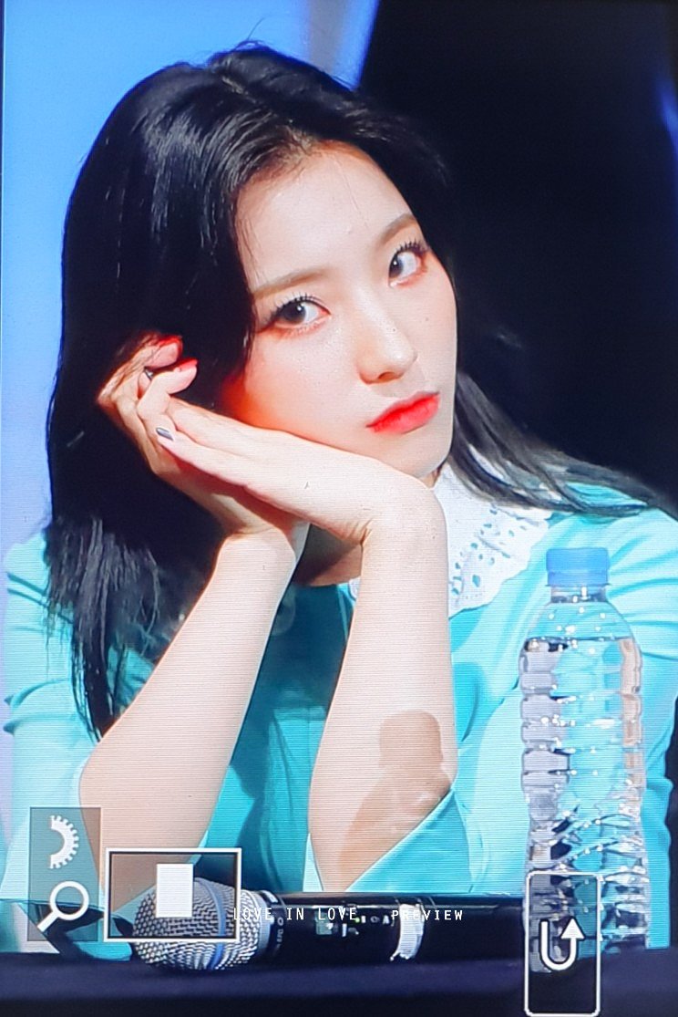 이새롬