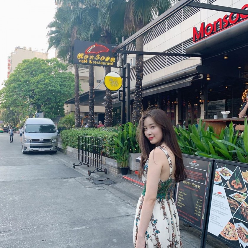 여행 다니는 윤채경