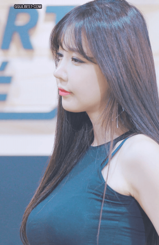 레이싱모델 홍지연 큰가슴.gif