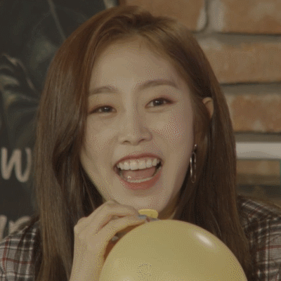 러블리즈 루프탑 라이브