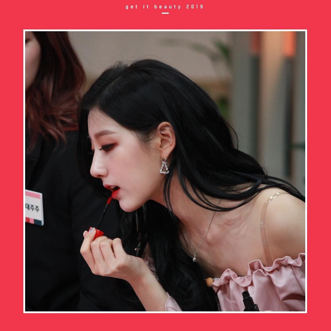 러블리즈 정규직돌 리뷰요정 코라니