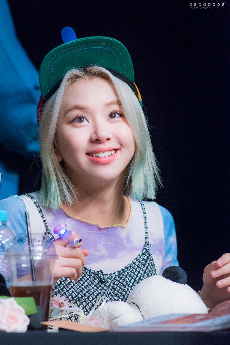 190505 일지 아트홀 팬 싸인회