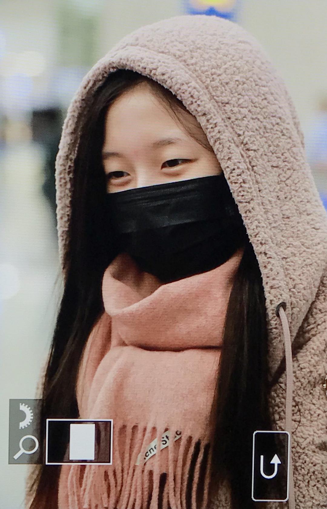 월드투어 마치고 귀국한 아린이 (190207)