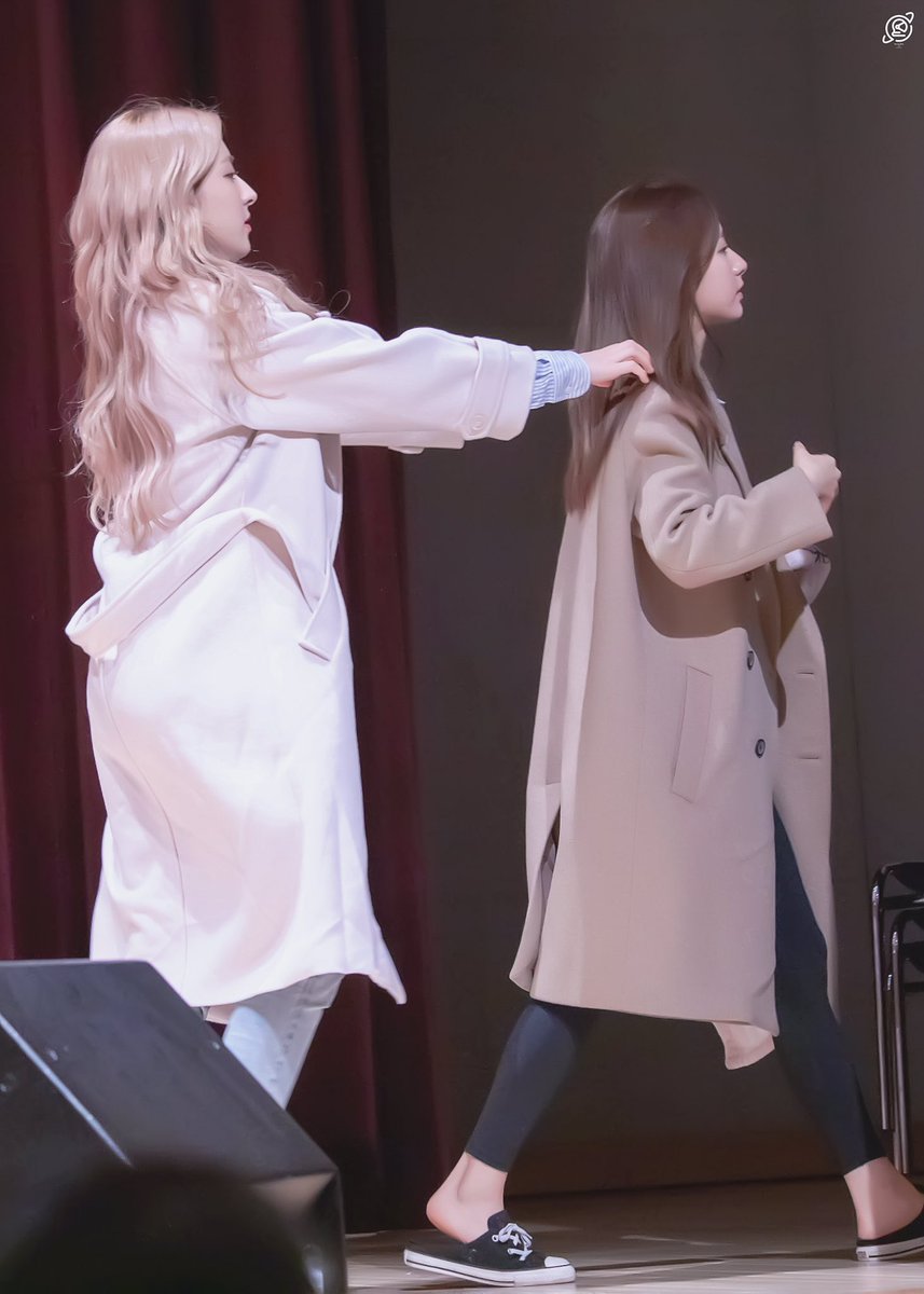 우주소녀 보나 옆선