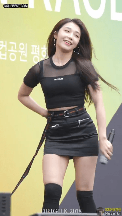 탄탄한 정은지 몸매