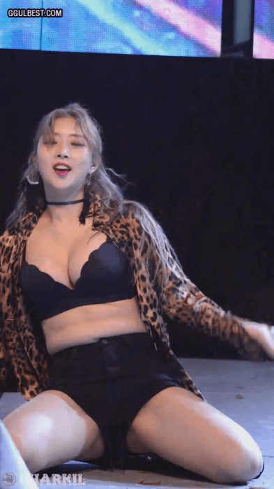 가슴 튕기는 레이샤 솜