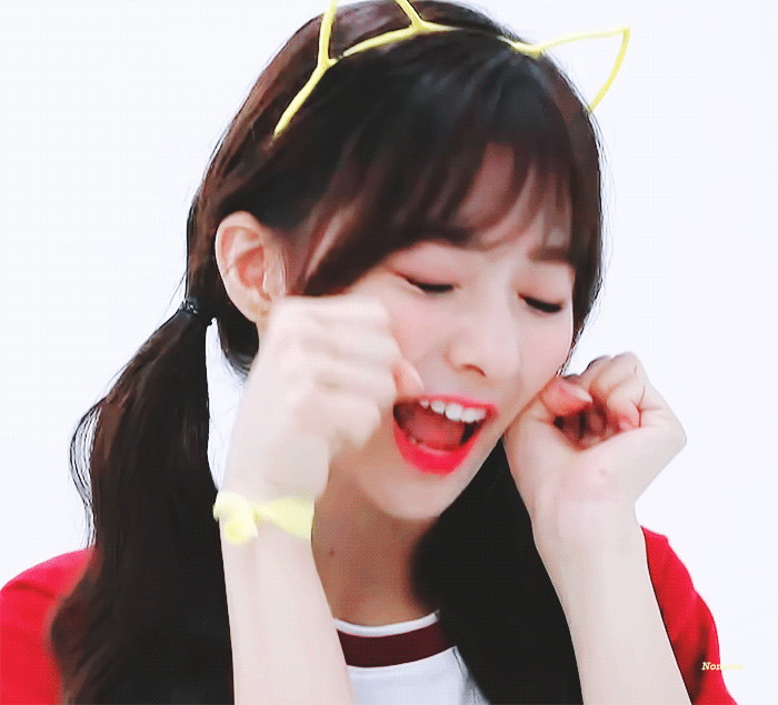 프로미스나인 이나경