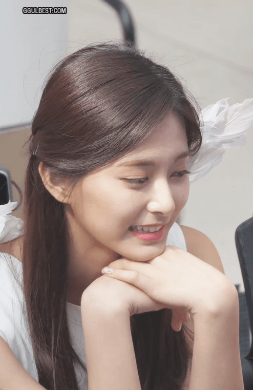 천사 쯔위