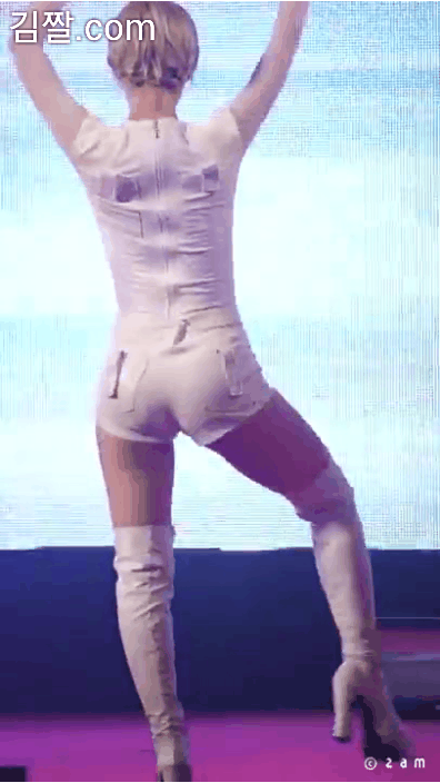 하얀 초아 뒤태