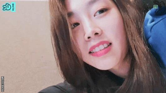 지수 : 전 이렇게 생겼습니다