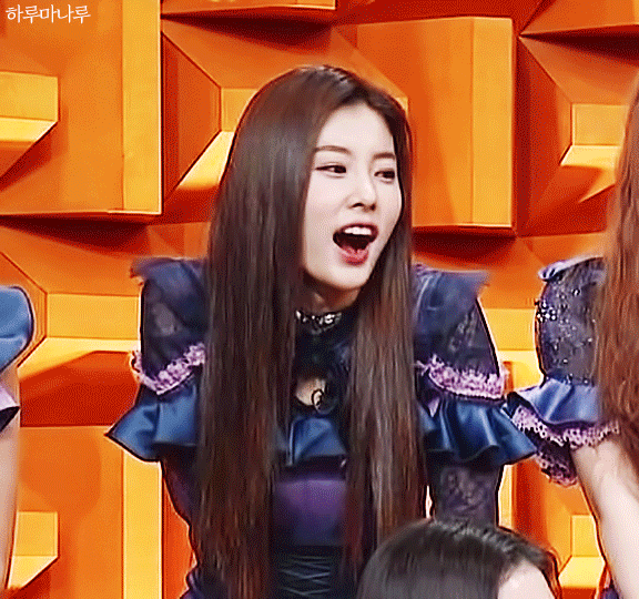 일본 음악방송 버즈리듬 강혜원 김민주