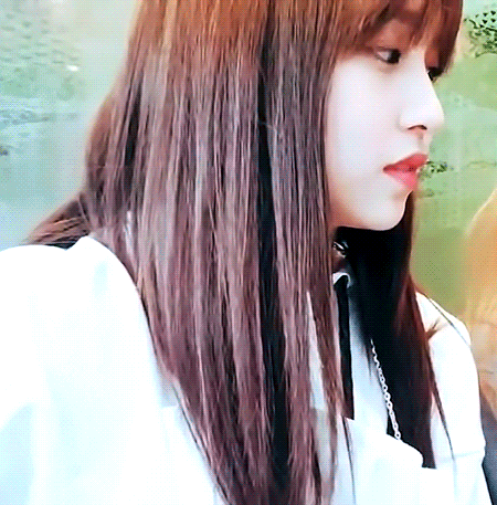 어제자 브이앱 미나 모모 사나 [135mb]