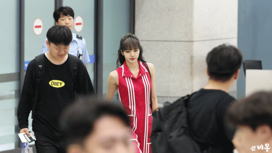 블랙핑크 리사 입국