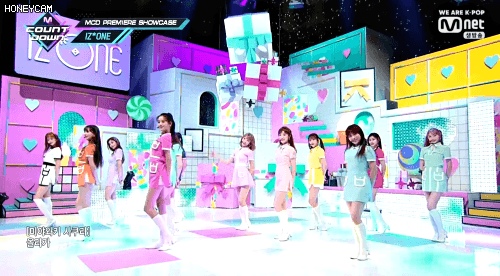 오늘자 엠카 아이즈원 사쿠라