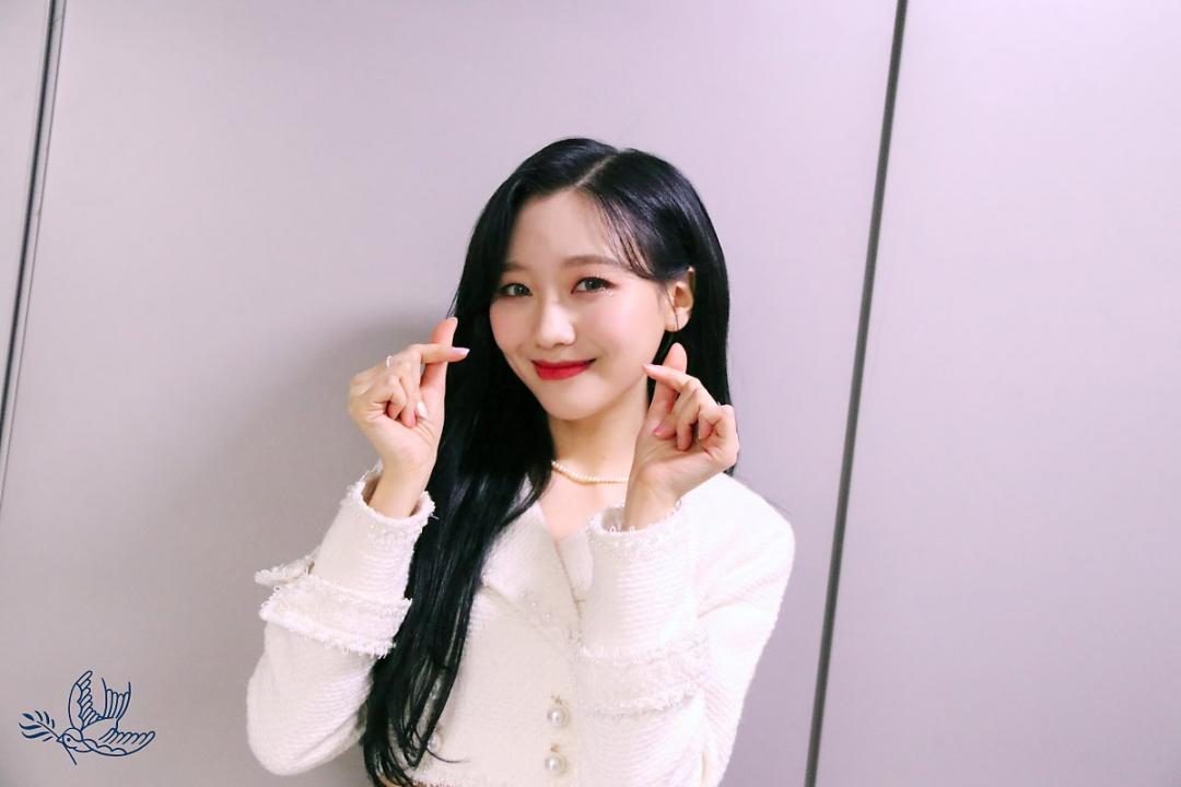 Lovelyz 소중했던 기억들로 Rewind 스압~