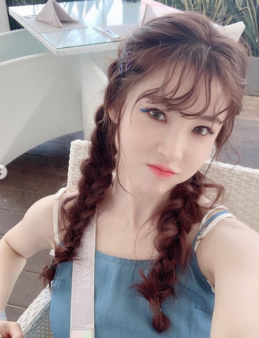 발리에 놀러간 전.효.성 0601자