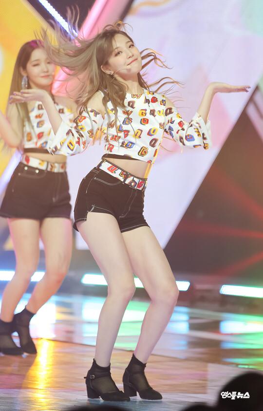프로미스나인 백지헌