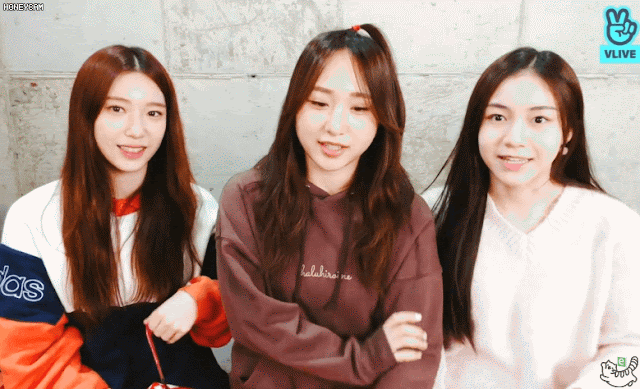 쥬리 : 얼굴이 두껍네 (feat. 수윤 다현 지애)