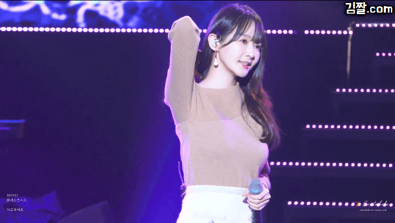 데이터) 너무 열일하는 외모 강민경