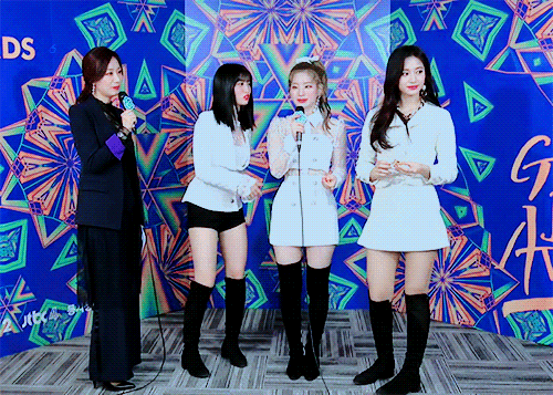 골든 디스크 레드카펫 미나.쯔위