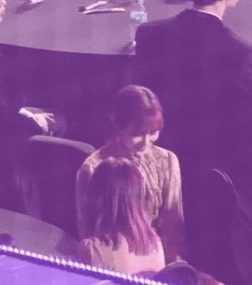 오늘도 정연 자제시키는 미나