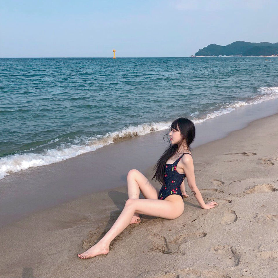 한적한 바닷가
