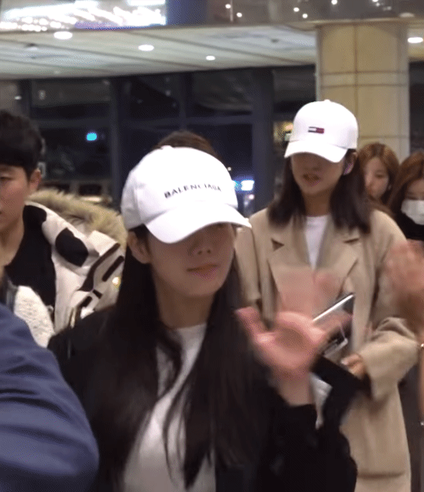 아이즈원 일본 출국, 상큼 발랄 앚둥이들