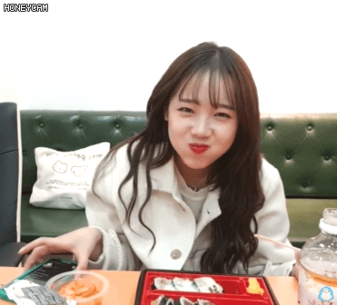 위키미키 유정 먹방