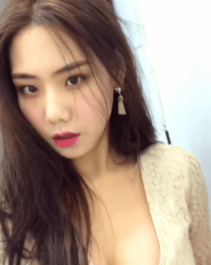 사장님 + 크롭녀.gif