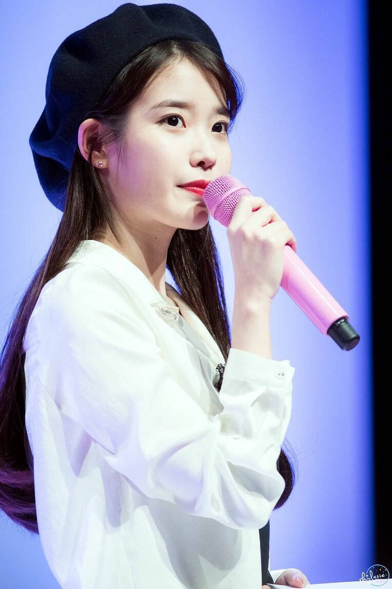 아이유 30장