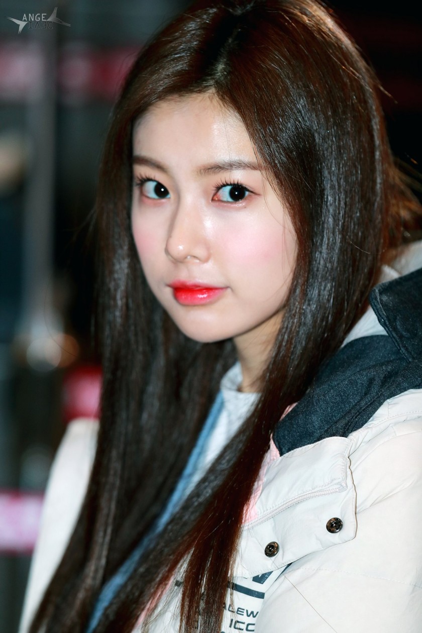 김민주 권은비 장원영 강혜원