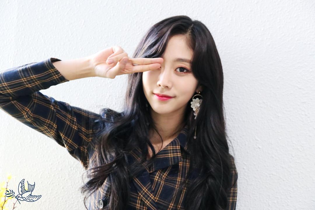 Lovelyz 소중했던 기억들로 Rewind 스압~