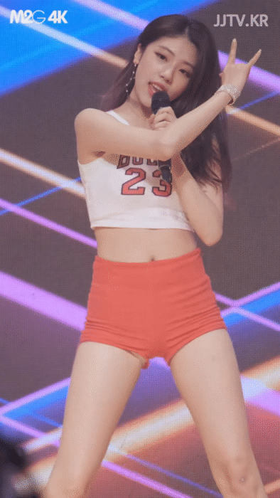 처음처럼 유진 타이트한 의상과 몸매
