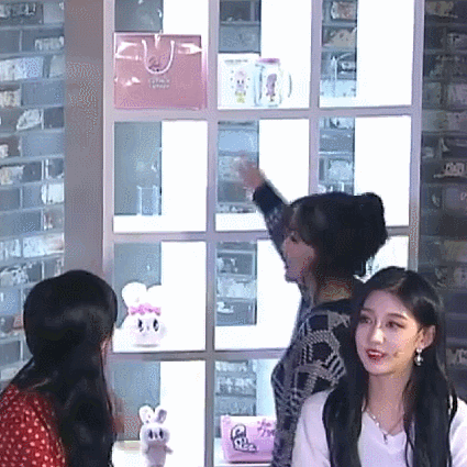 러블리즈 어썸 라이브