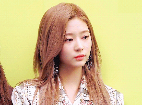 패션쇼 참석한 민주