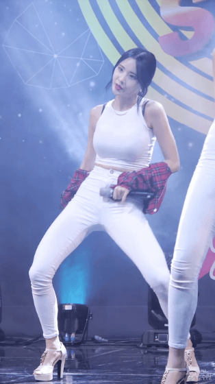 백바지 하빈.gif